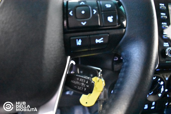 TOYOTA Hilux 2.8 D 4WD 4 porte Double Cab Lounge